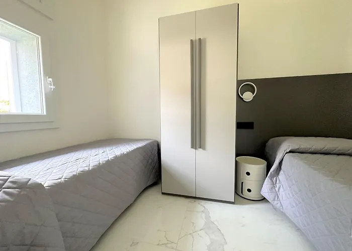 Quiet With Private Garden And Bbq Villa